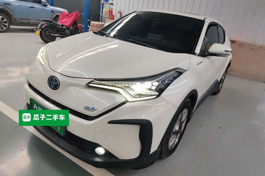 Toyota C-HR EV 2020 Premium Sunroof Version
