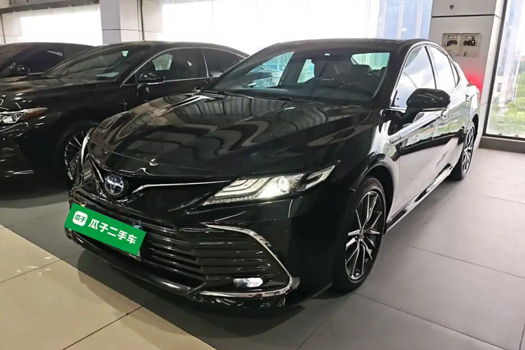 Toyota Camry 2021 Dual Engine 2.5 HG Deluxe Edition
