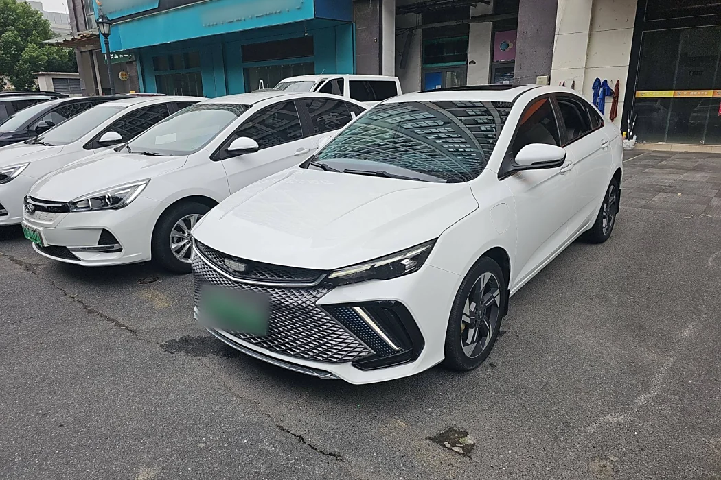 Geely Emgrand L HiP 2022 1.5 TD-DHT Pro 100KM Super Fast