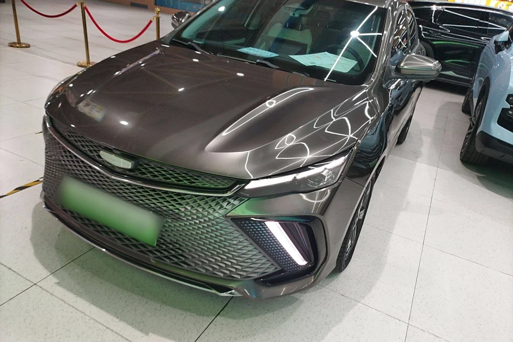Geely Emgrand L HiP 2022 1.5 TD-DHT Pro 100KM Super Rui
