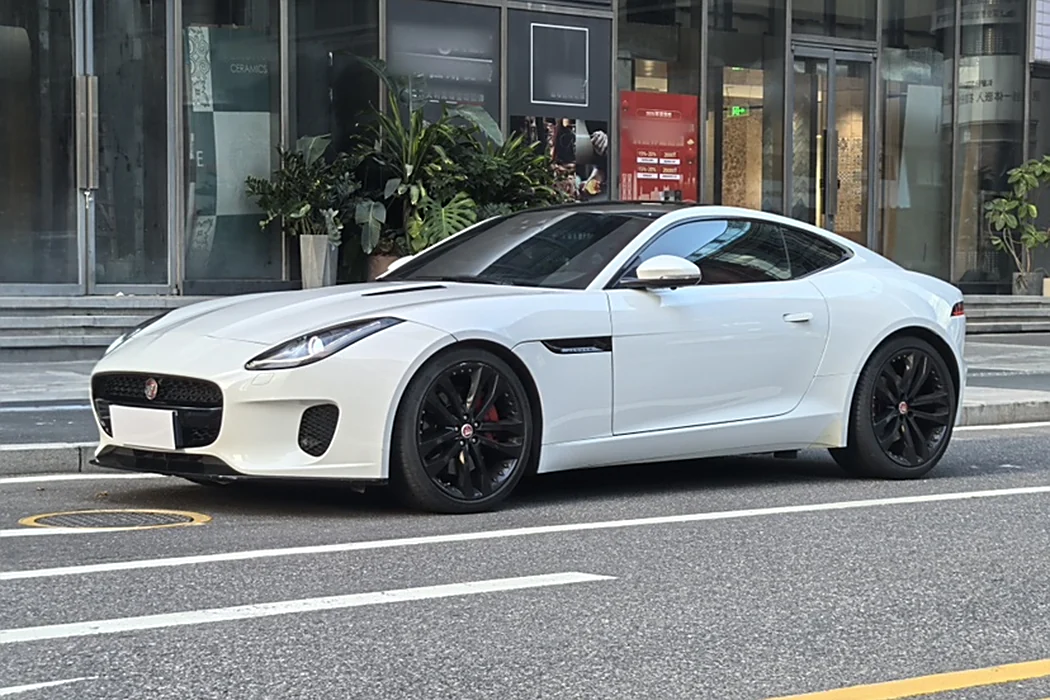 Jaguar F-TYPE 2019 2.0T Hardtop Edition