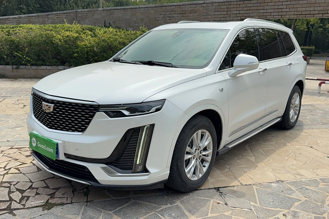 Cadillac XT6 2020 28T six-seater fashion model