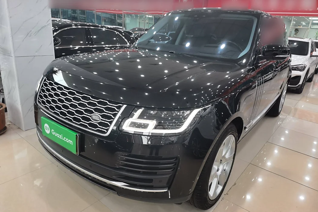 Land Rover Range Rover 2020 Model 3.0 L6 handed down Extended version