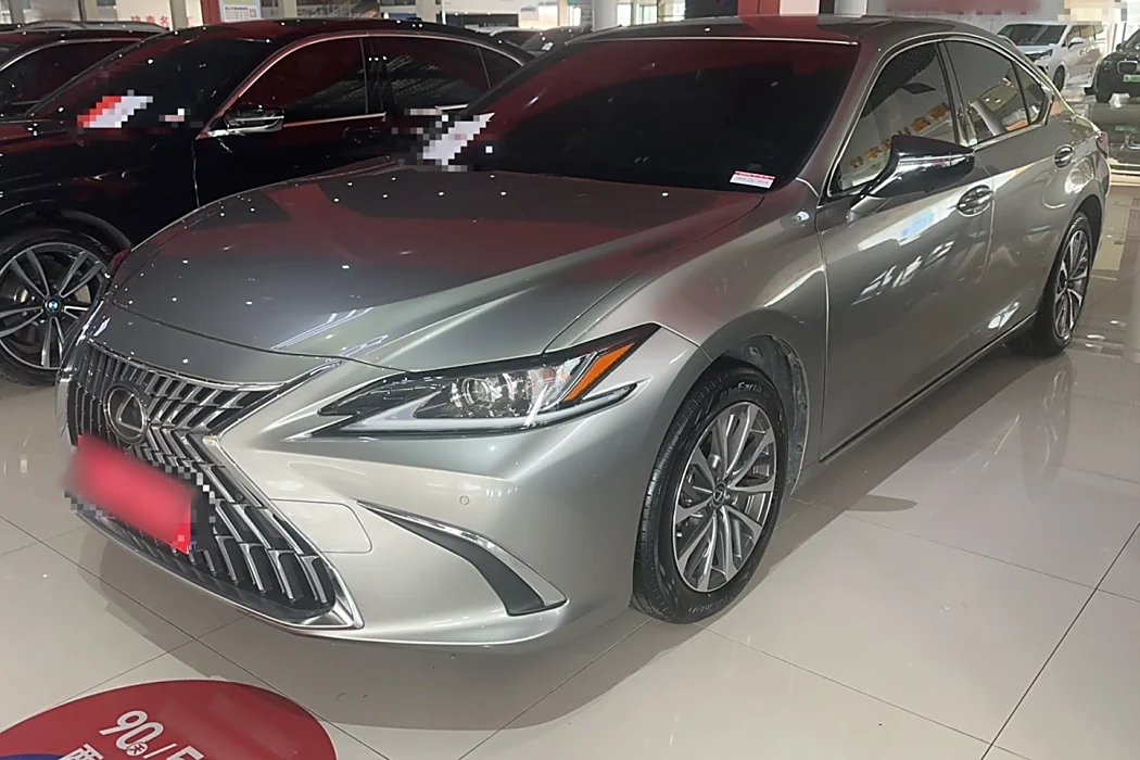 Lexus ES 2023 Model 200 Excellent Edition