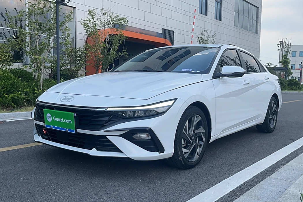 Hyundai Elantra 2023 1.5L CVT GLX Elite Edition