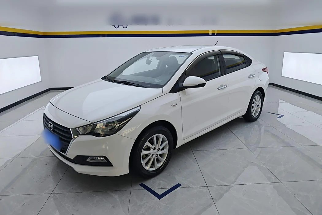 Hyundai accepts 2016 1.4L manual cool version GLS