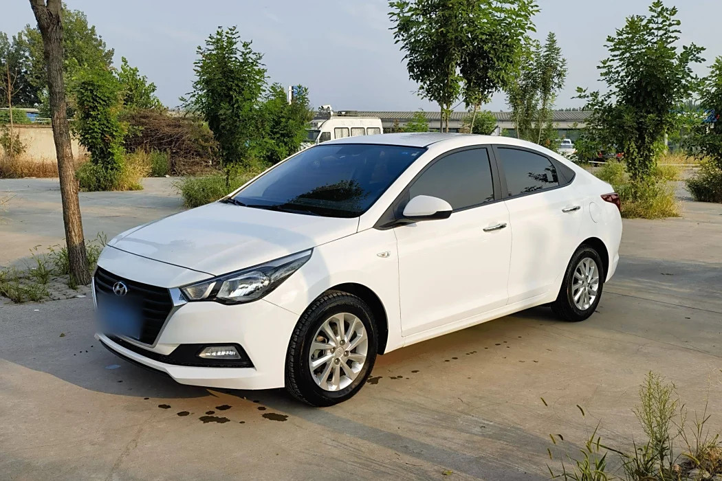 Hyundai accepts 2016 1.4L automatic cool version GLS