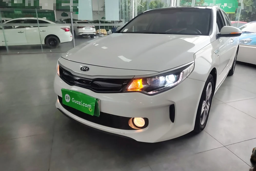 Kia K5 New Energy 2018 2.0L Smart Edition