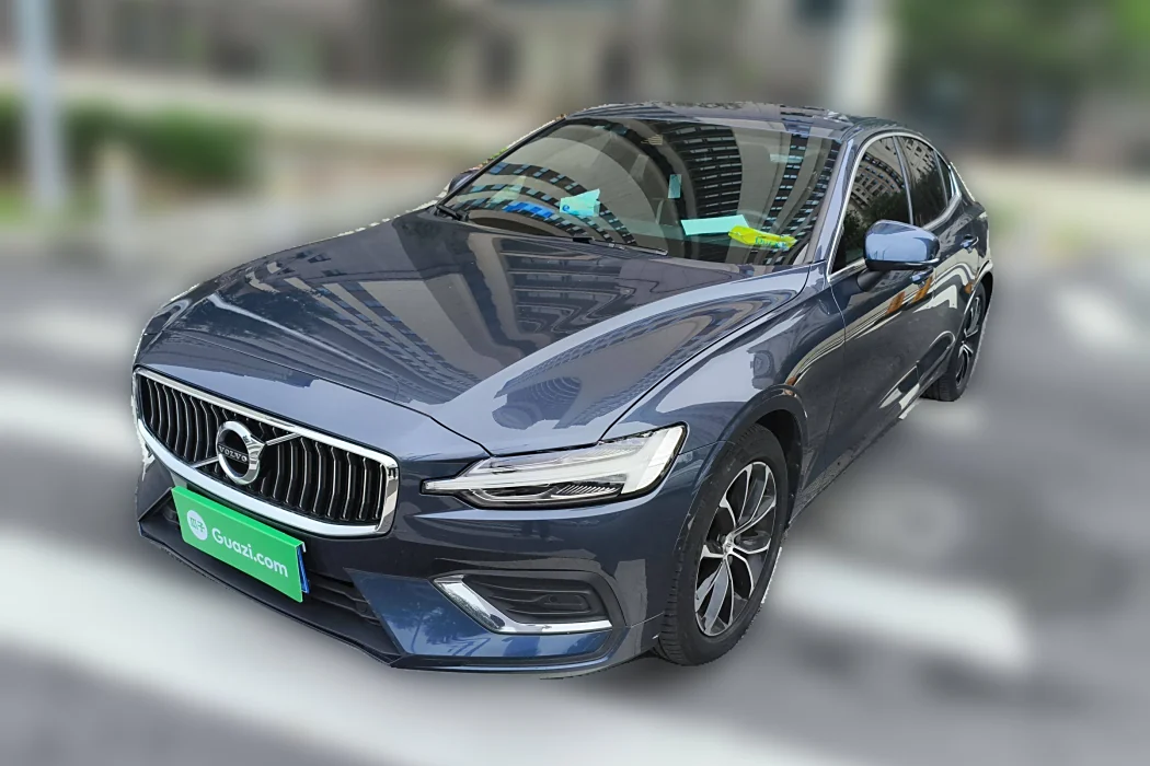 Volvo S60 2022 B4 Intelligent Deluxe