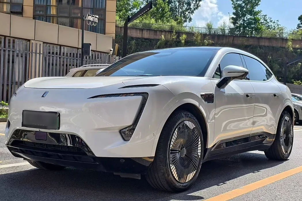 Avita 11 2023 Hongmeng 90-degree rear drive version