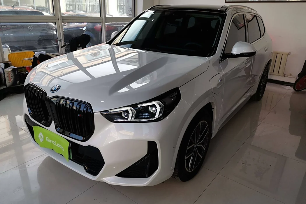 BMW iX1 2023 eDrive25L M sports Suit