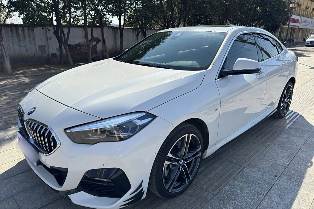 BMW 2 Series (imported) 2023 225i four-door coupe M sports suit