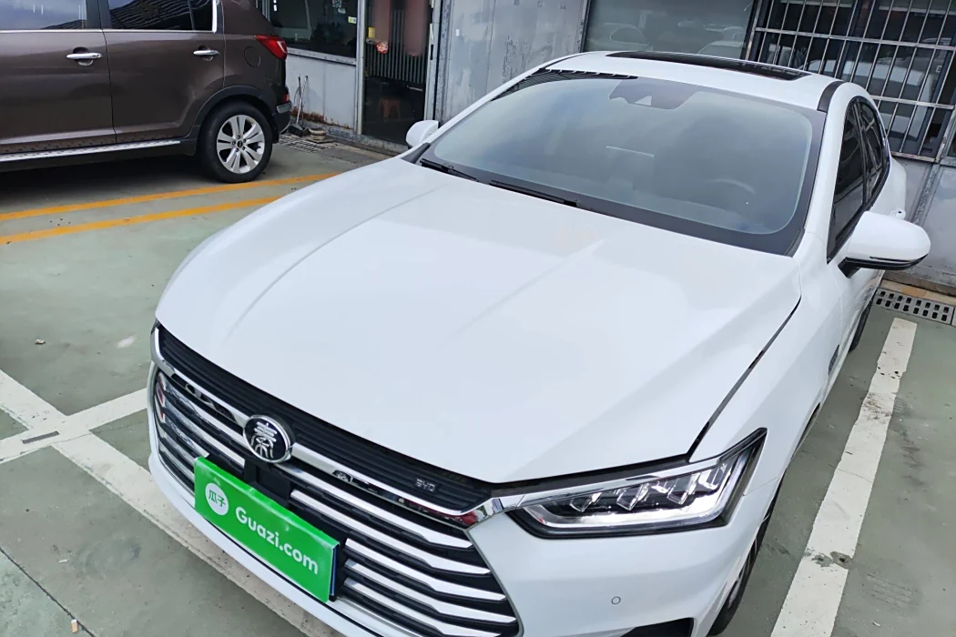 BYD Qin Pro 2019 Super Version 1.5 TI Automatic Zhilian Fengyao National VI