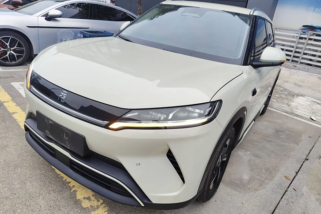 BYD Yuan UP 2025 Smart Driving Version 401KM Transcendence Type