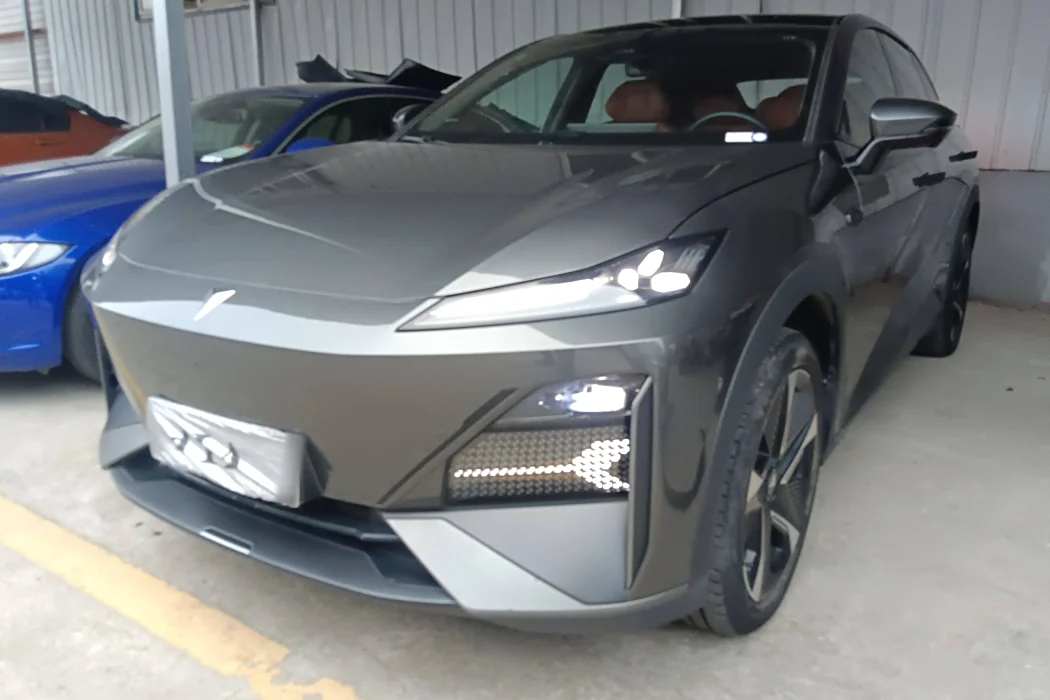 Dark Blue Car Dark Blue S07 2023 520Max Pure Electric Version