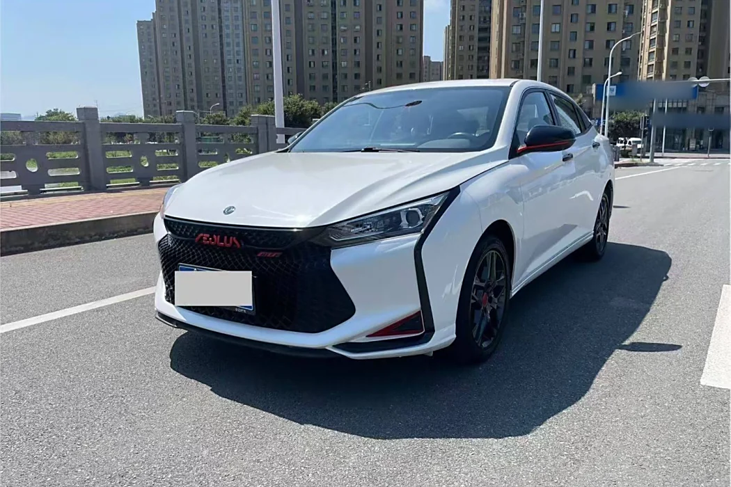 Dongfeng Fengshen Yixuan 2021 230T Automatic Shadow Chasing Knight Edition