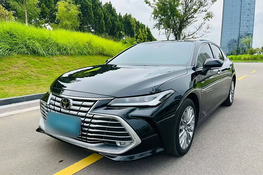 Toyota Asia Dragon 2024 Dual Engine 2.0 L Deluxe Edition
