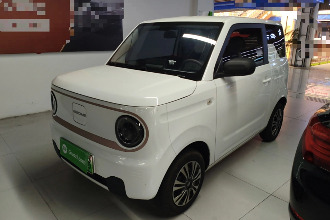 Автомобиль Geely 2023 Panda mini 200-километровый медведь с выносливостью