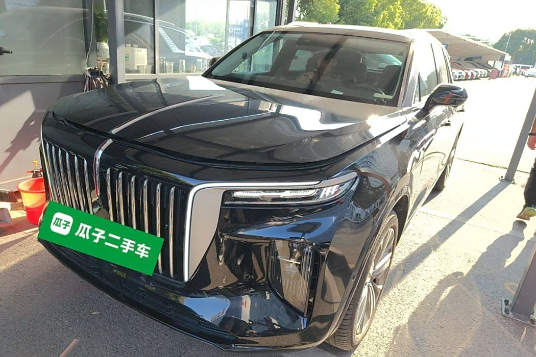 Hongqi E-HS9 2021 460km Flag Enjoy Edition six-seater