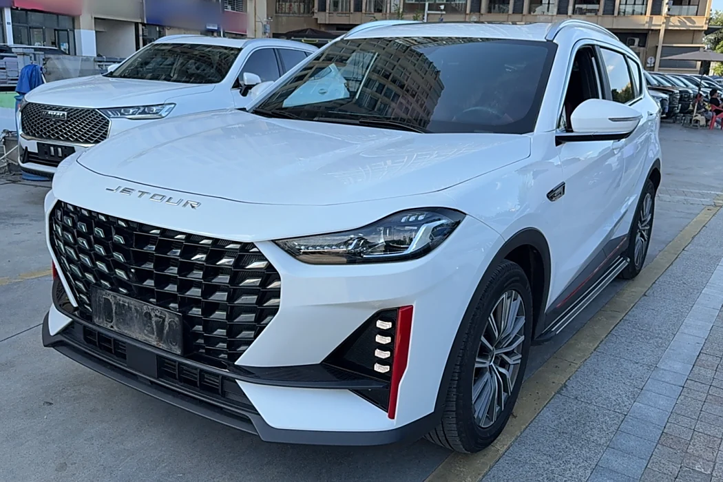 Jietu X70 PRO 2023 модель 1,6T DCT Yuexiang PRO 7 мест