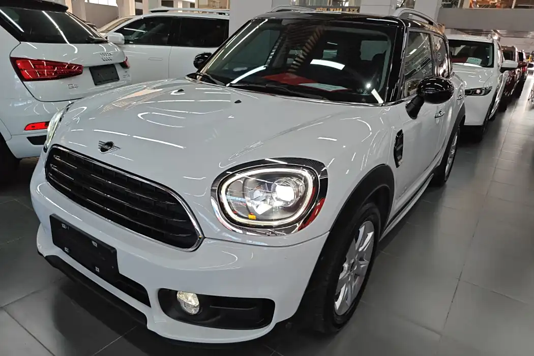 MINI COUNTRYMAN 2019 1.5T COOPER ALL4 Classic Weekend Travel Edition