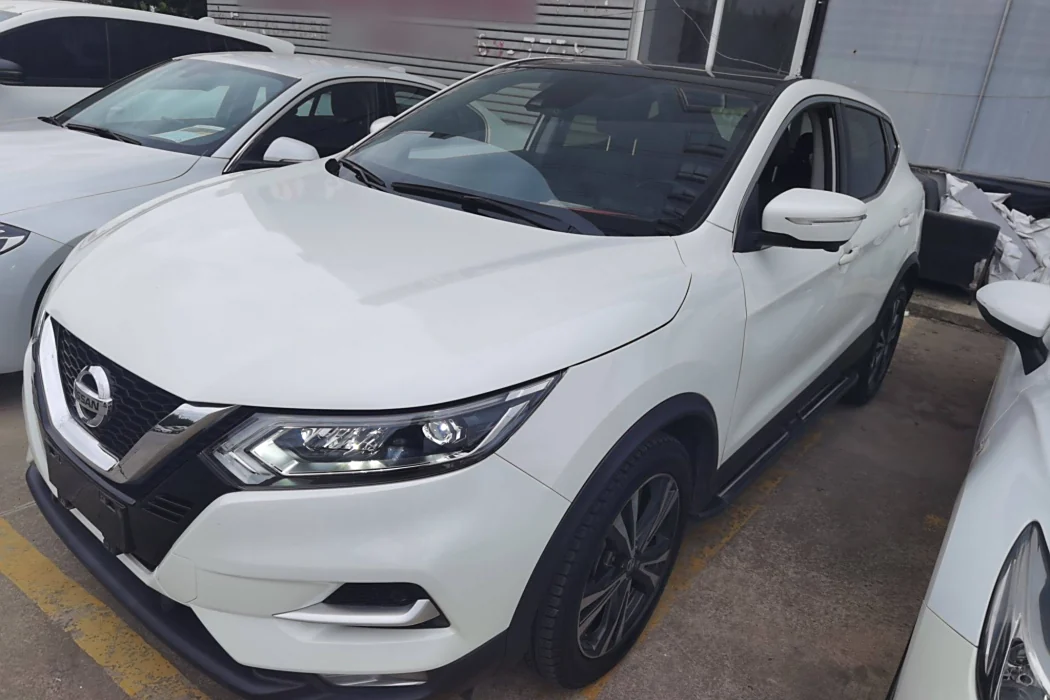 Nissan Qashqai 2021 2.0L CVT Deluxe Edition