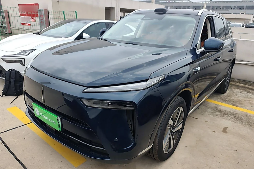 Wei Brand Blue Mountain 2023 four-wheel drive ultra-long battery life version