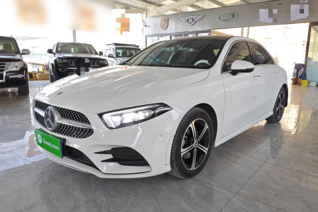 Mercedes-Benz A-class 2022 facelift two A 200 L sports sedan fashion type