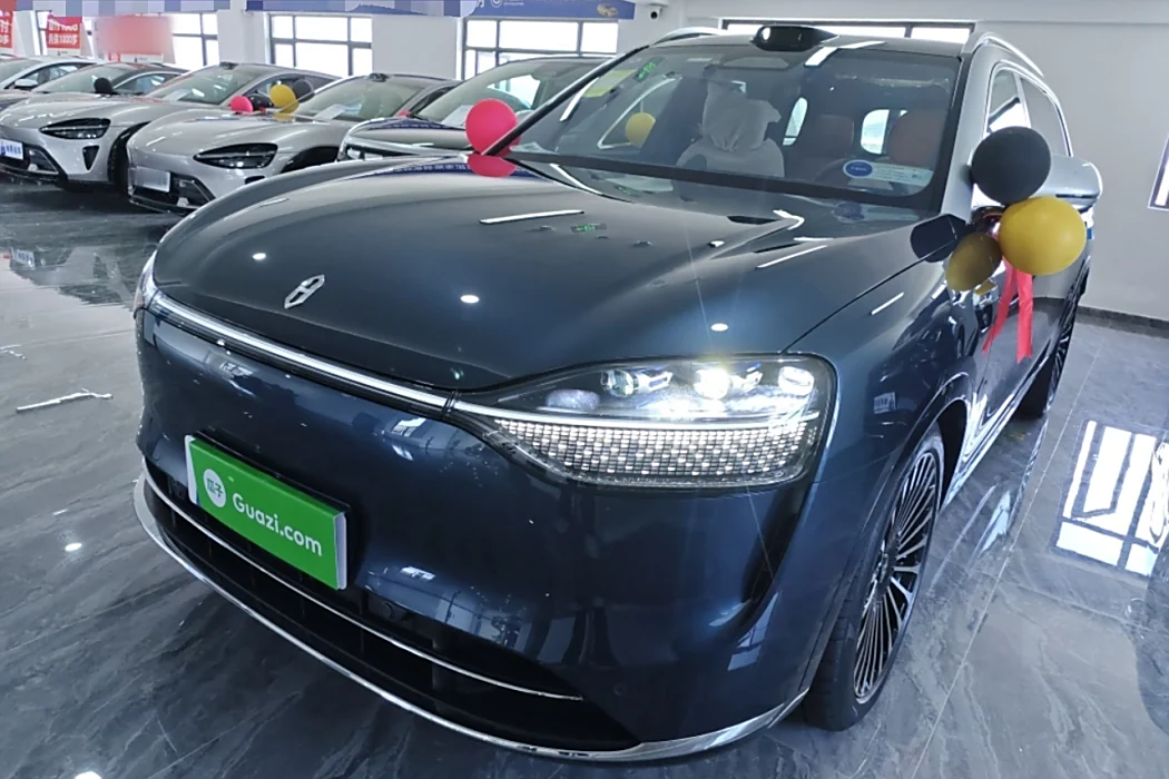 Hongmeng Zhixing Wenjie M9 2025 Extended Range Ultra Version 52kWh 6-seater Version