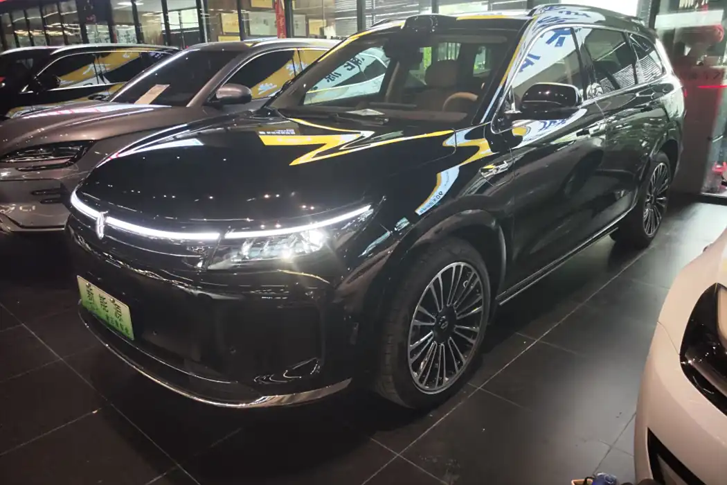 Hongmeng Zhixing Wenjie M7 2024 1.5T Smart Driving Rear Drive Ultra Version 5 Seats