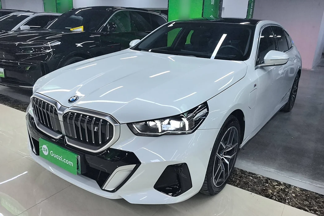 BMW i5 2024 eDrive 35L Exclusive M Sports Suit
