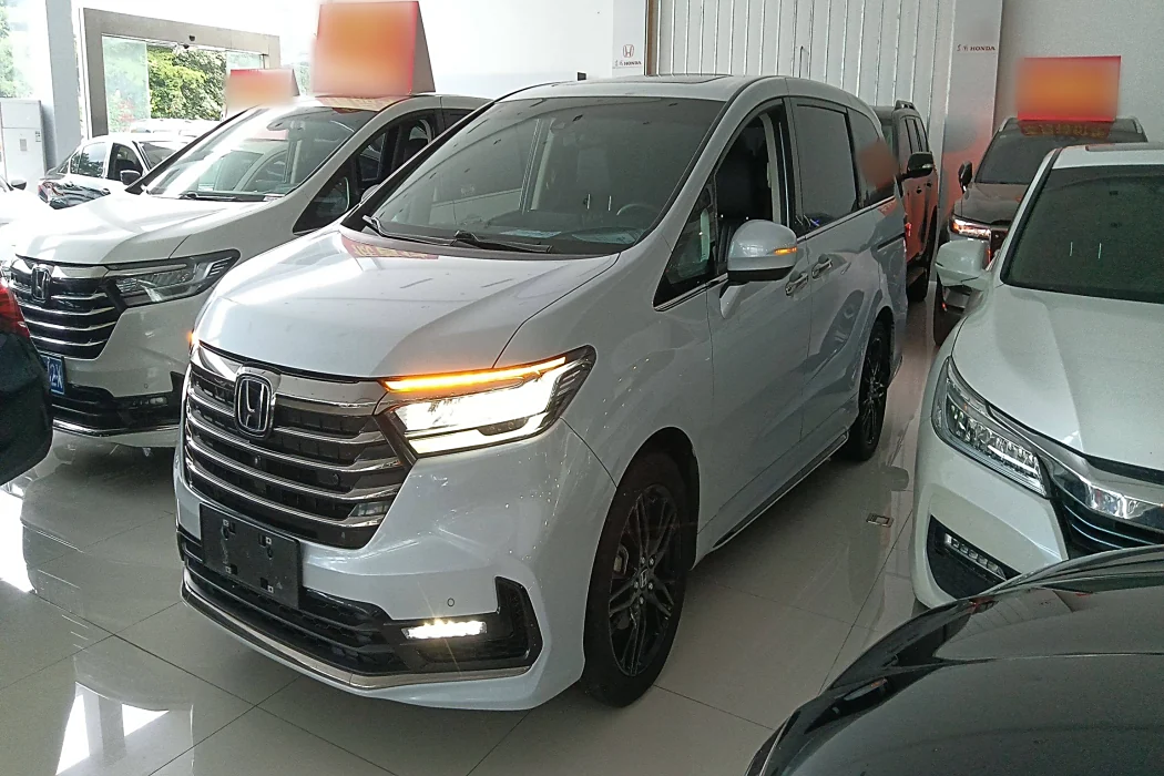 Honda Odyssey 2022 2.0L e: HEV Rui*Extreme Edition