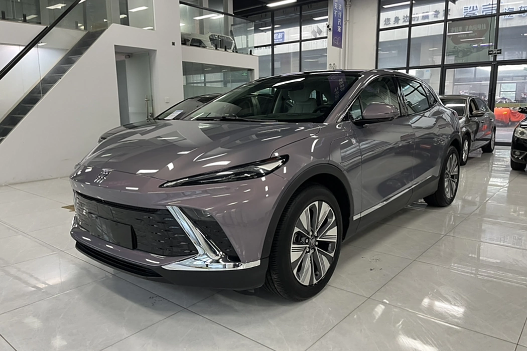 Buick E4 2023 Premium Edition