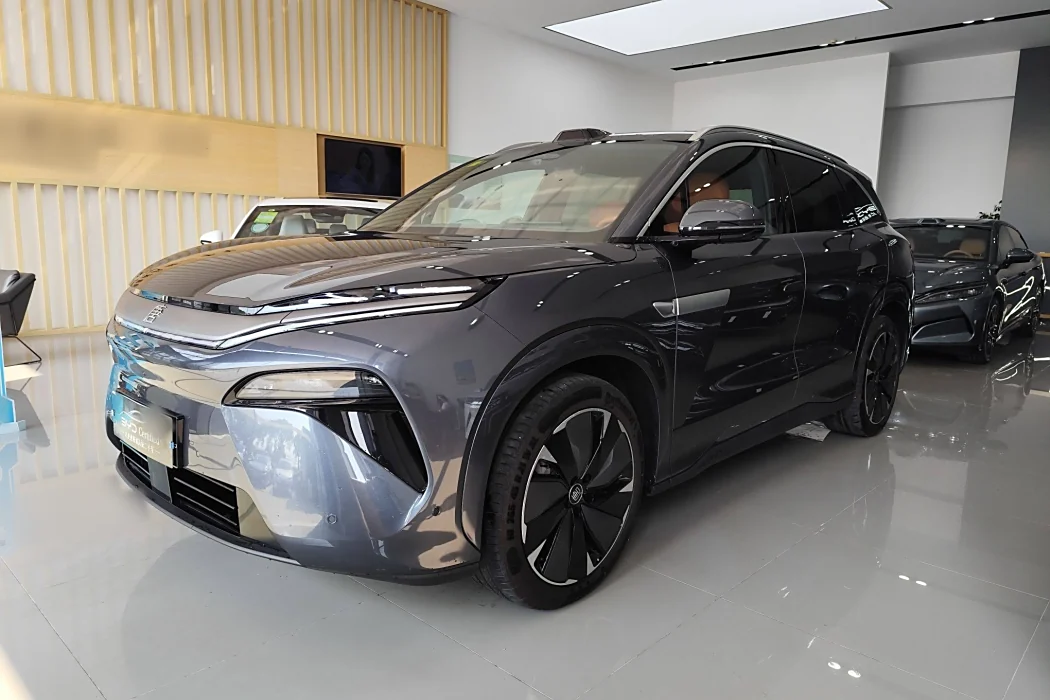 BYD Tang L 2025 EV 600KM four-wheel drive lidar flagship model