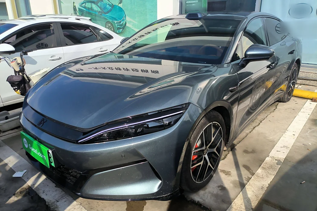 BYD Han L 2025 DM-p four-wheel drive lidar flagship model