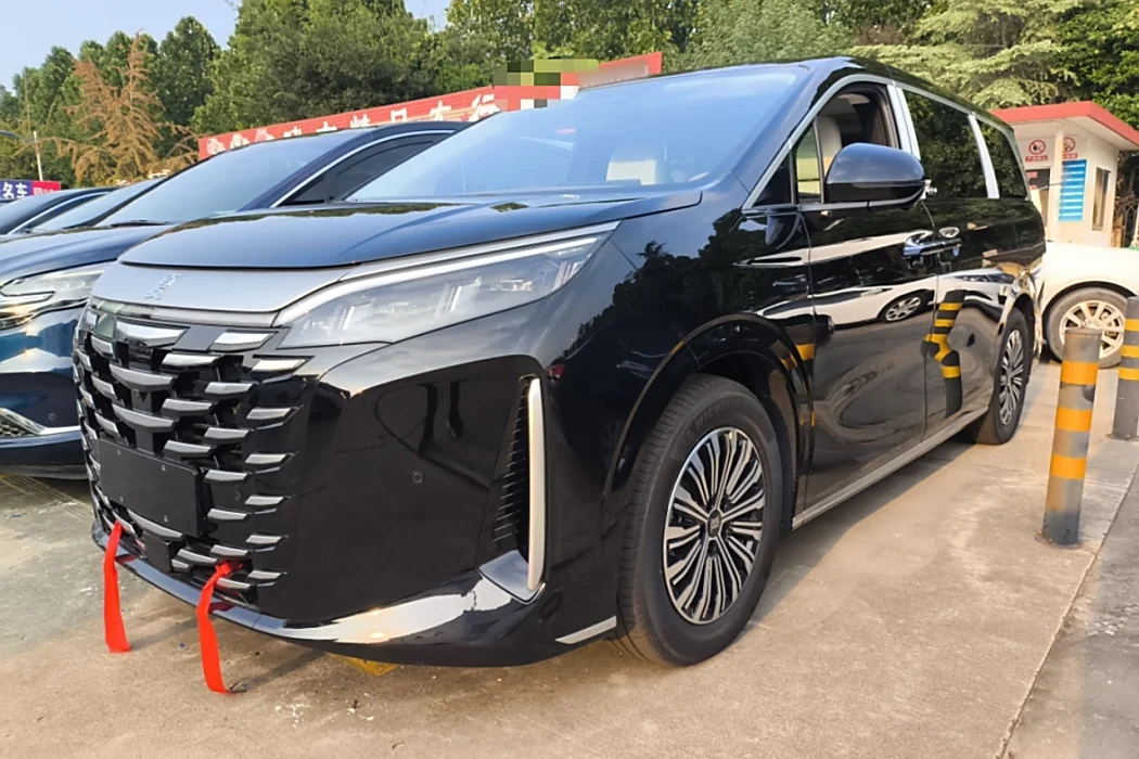 BYD summer 2025 DM-i 1.5T 180km transcendent type