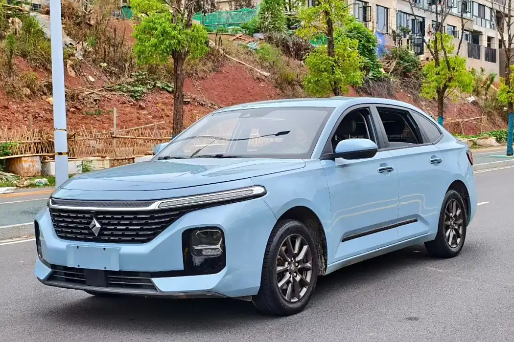 Baojun RC-5 2020 1.5L manual Zhiyao Luxury