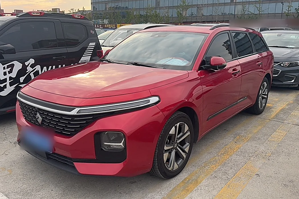Baojun RC-5 2020 RC-5w 1.5T CVT Zhiyao flagship model