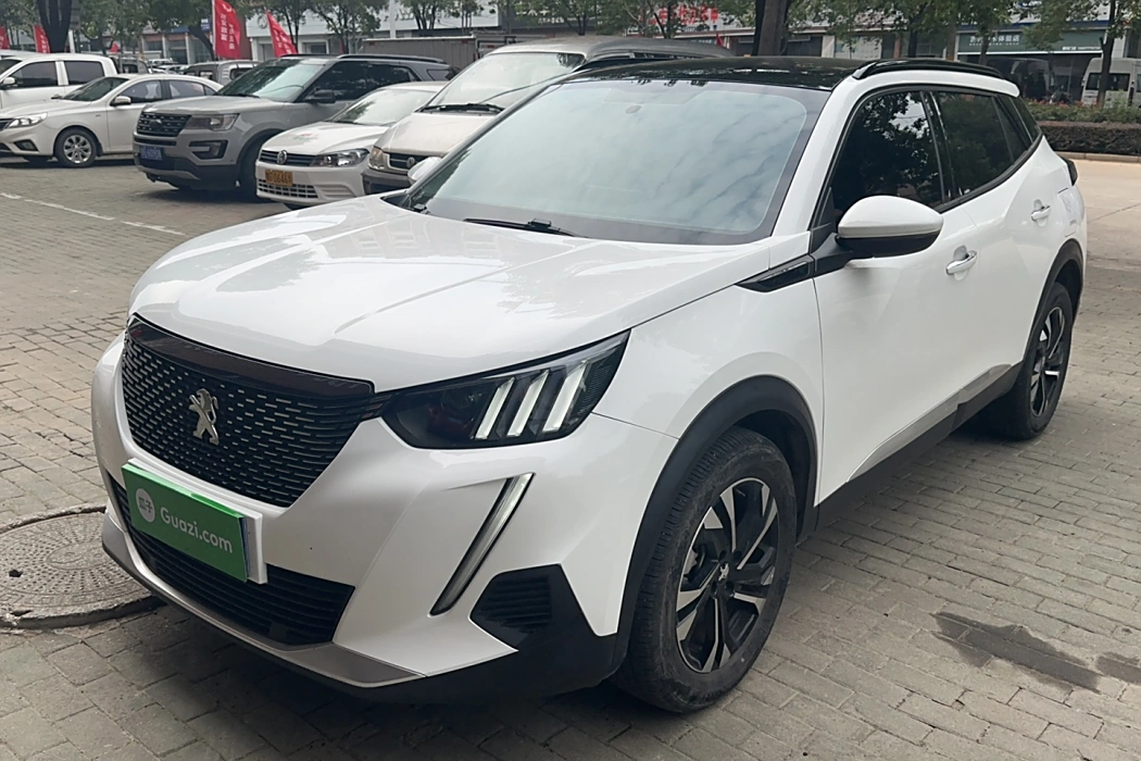 Peugeot 2008 2022 model 230THP THE ONE