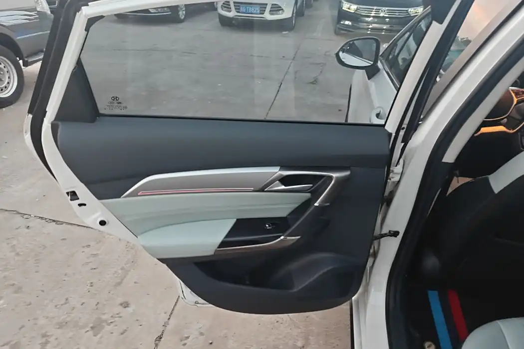 Фото машины 26