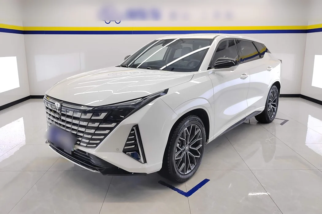 Changan UNI-Z New Energy 2024 Blue Whale Smart iDD 125km Transcendent Type