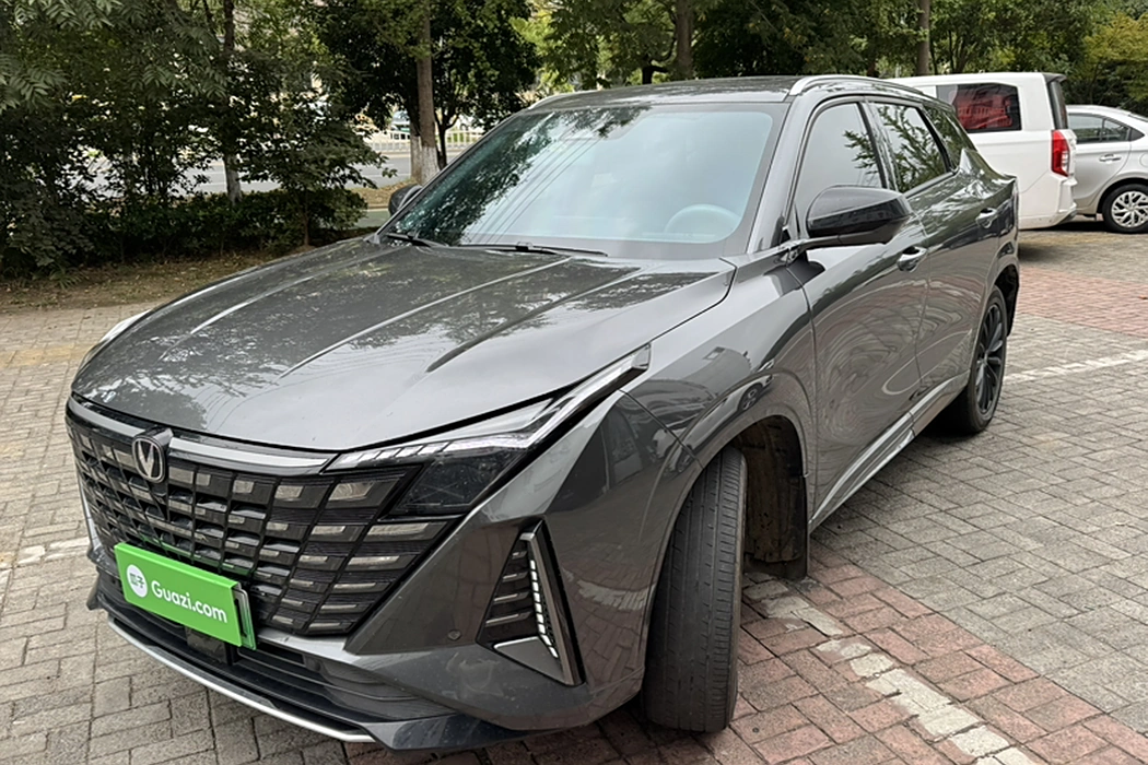 Changan UNI-Z New Energy 2024 Blue Whale Smart iDD 125km Leading Type