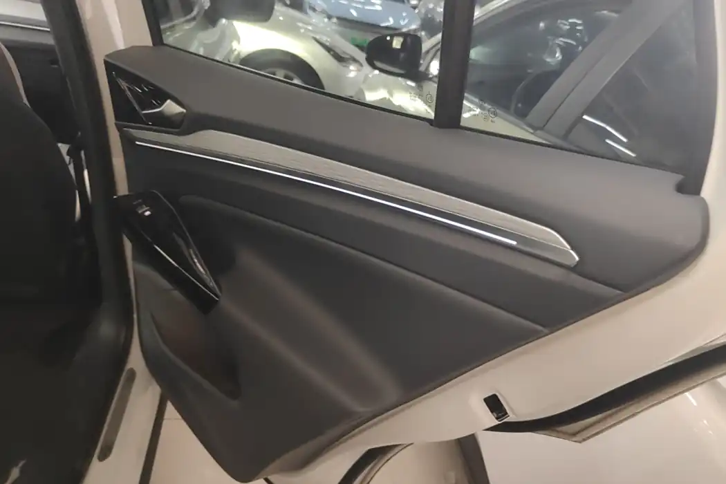 Фото машины 24