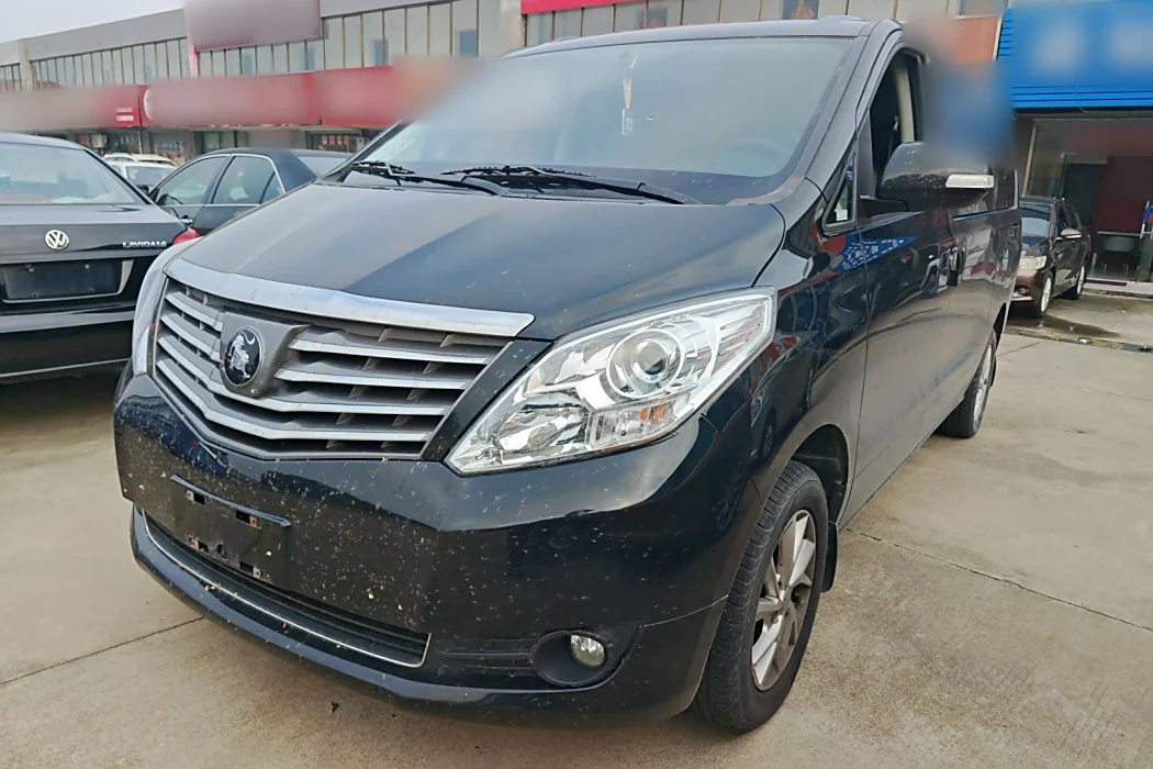 Dongfeng Popular Lingzhi PLUS 2022 Travel Version 2.0L Manual Luxury 7-seater