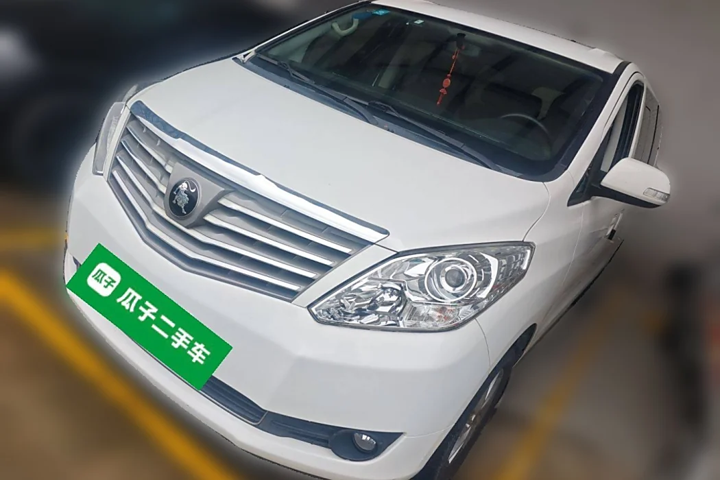 Dongfeng Popular Lingzhi PLUS 2021 Travel Version 2.0L Manual Luxury 7-seater