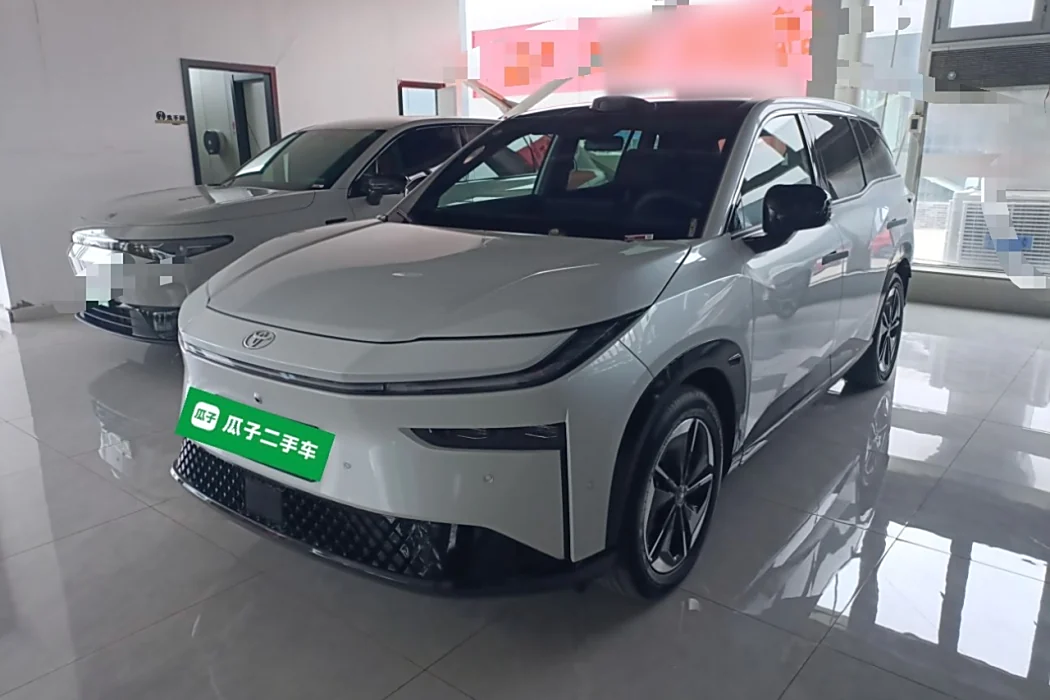 Toyota Platinum Wisdom 3X 2025 Model 520 Pro Lidar Version