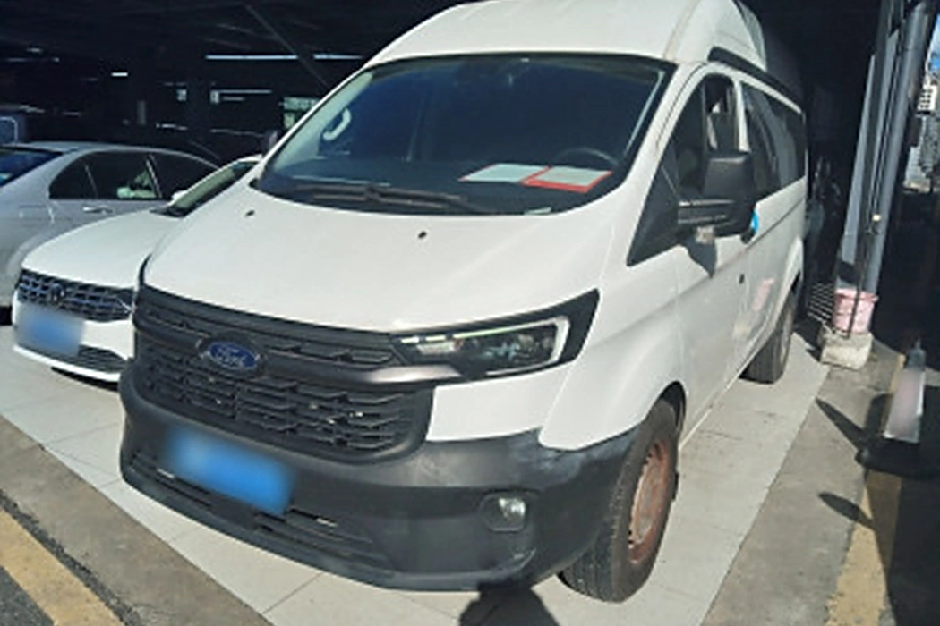 Ford Quanshun 2023 2.0T diesel automatic multi-function commercial vehicle center axle top 5/6 seats