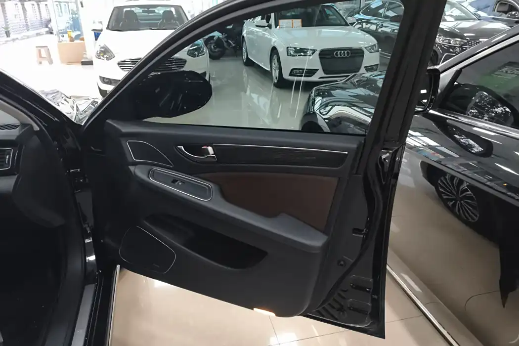 Фото машины 23