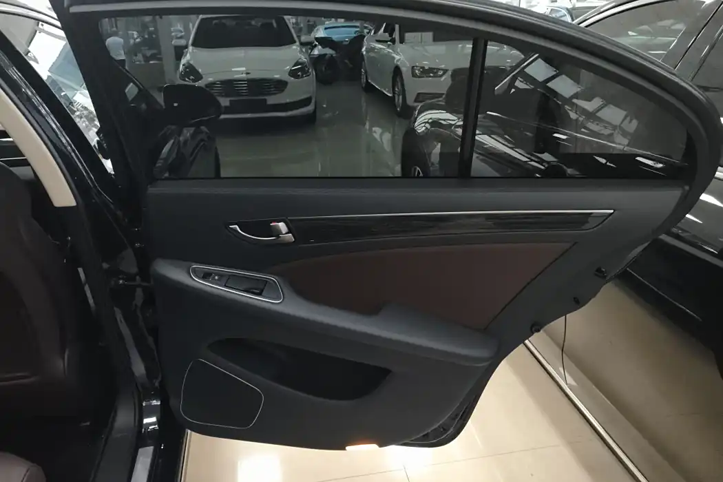 Фото машины 24