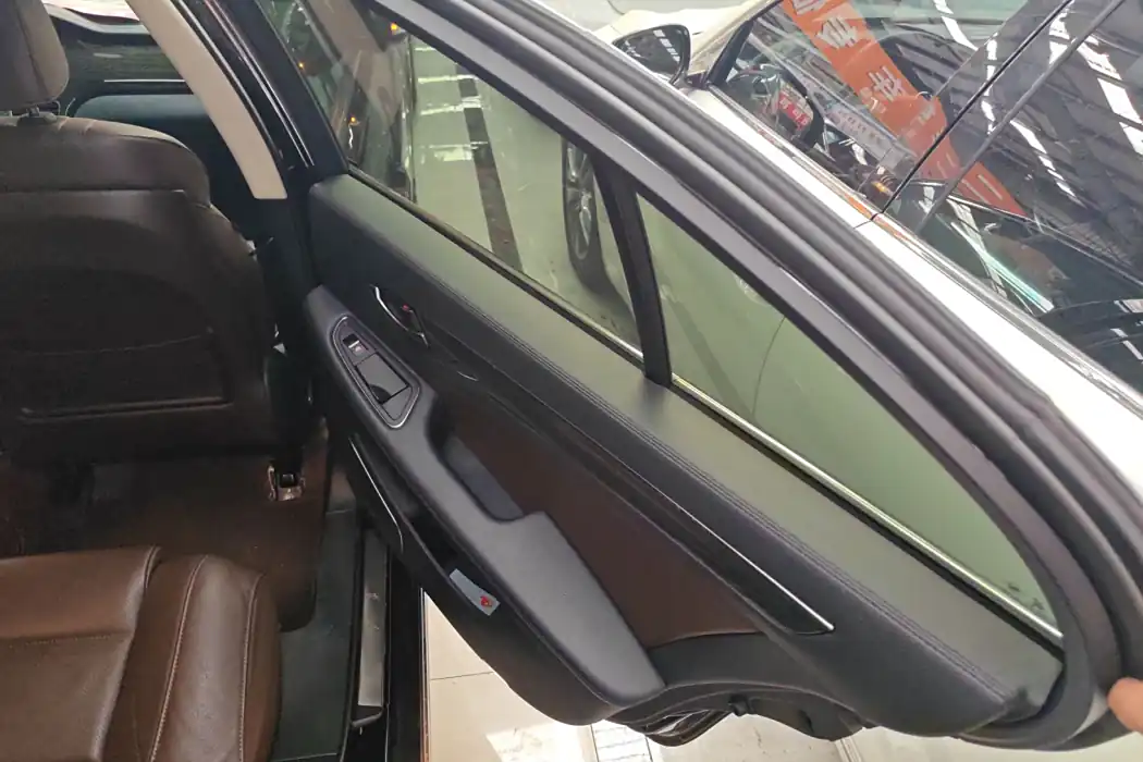 Фото машины 24